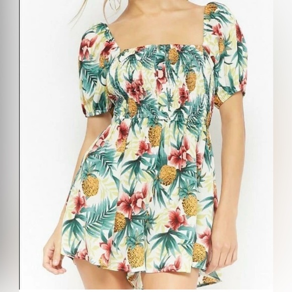 Forever 21 Floral Leaf Pineapple Print Romper with Puff Sleeves Size Medium - Picture 1 of 12
